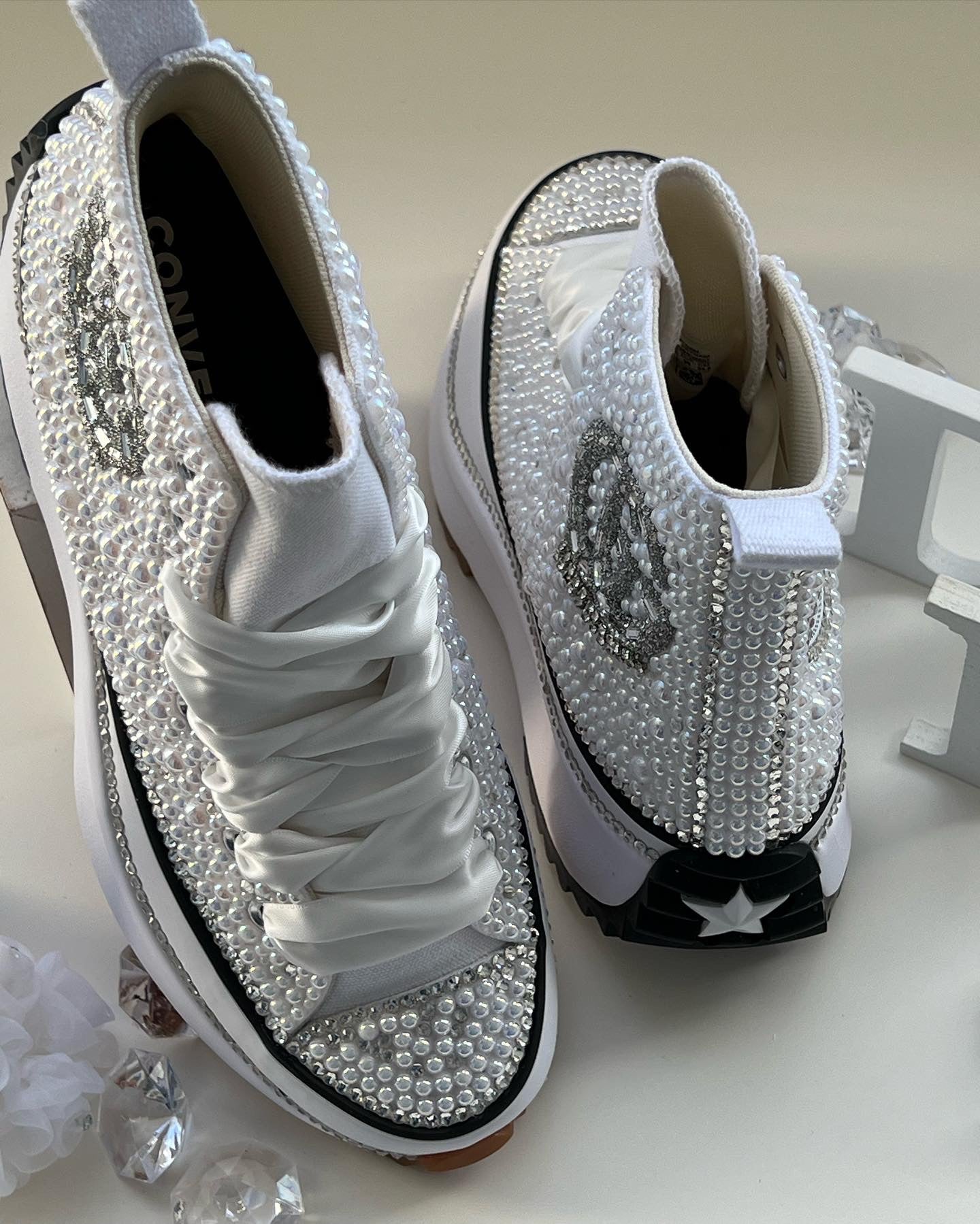 Custom Wedding Cons