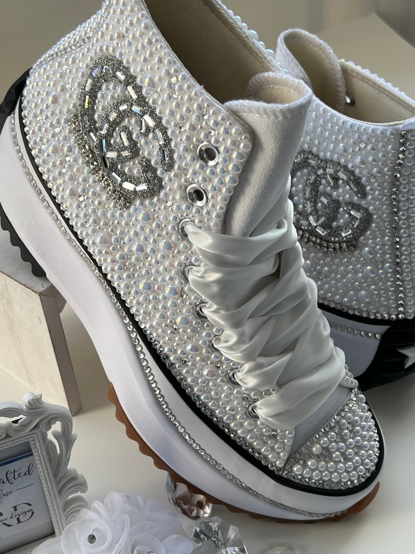 Custom Wedding Cons
